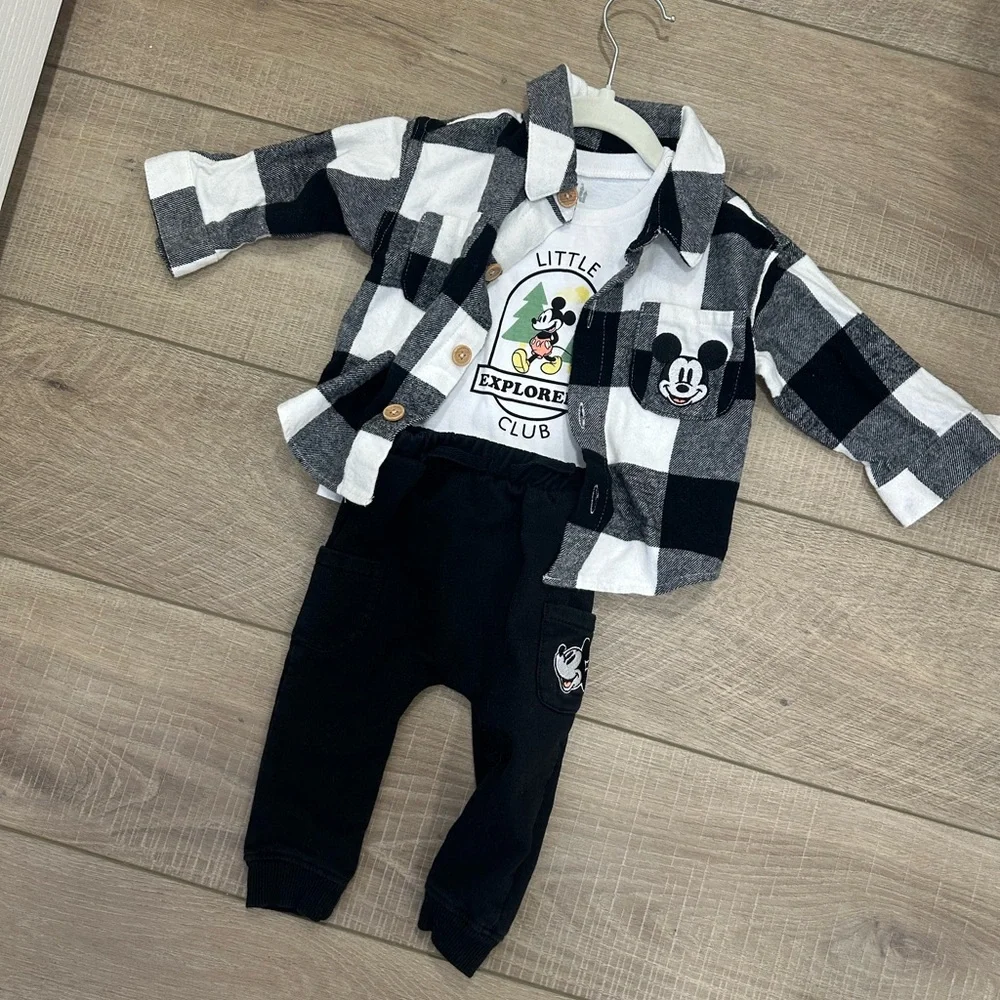 Disney Mickey Mouse Baby Outfit Size 6-9 Months